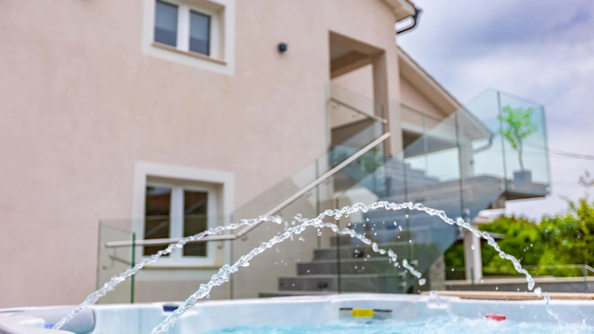 Adri Villa With Private Heated Pool, Jacuzzi, Sauna & Gym Kras