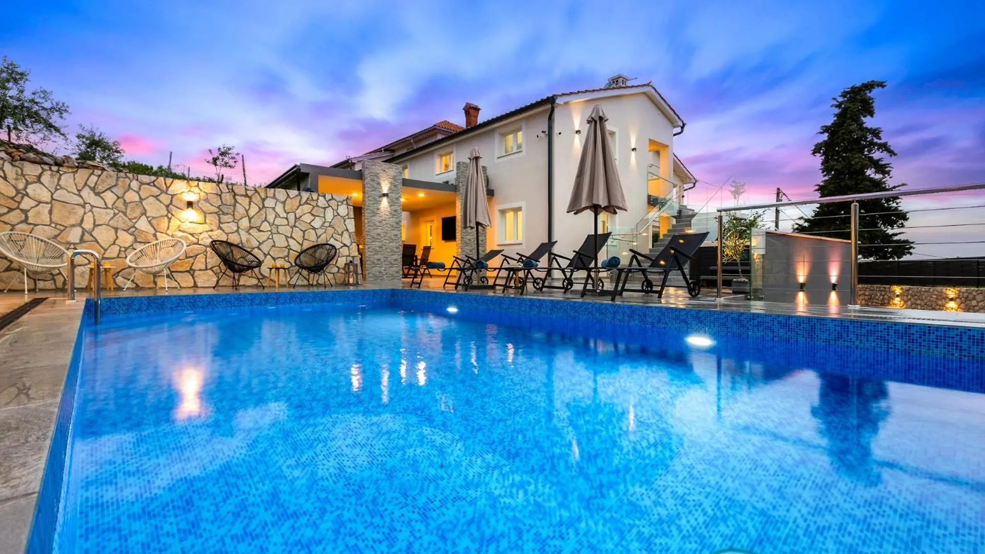 Adri Villa With Private Heated Pool, Jacuzzi, Sauna & Gym Kras